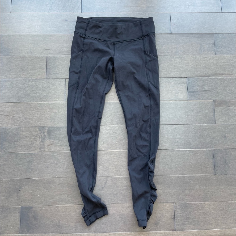 LULULEMON leggings size 8!